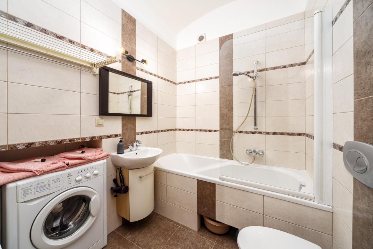 Na Katedralniy Apartamento Lviv Exterior foto